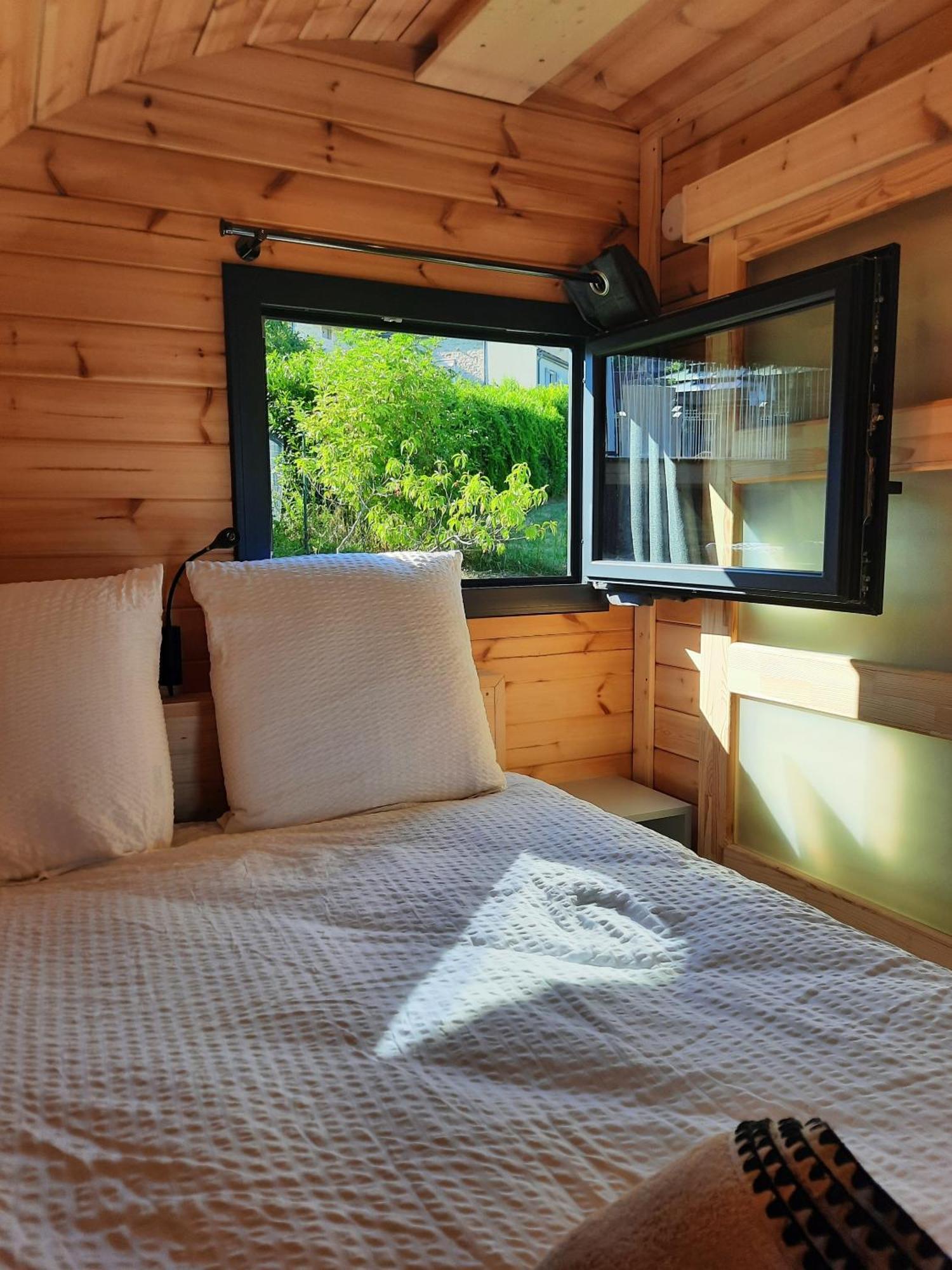 Au Dela Des Vignes Bed & Breakfast Baubigny Room photo